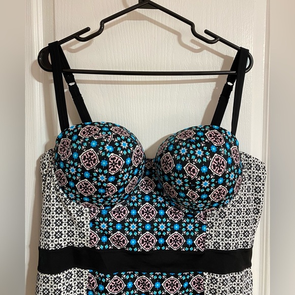 Torrid Slim Fix Underwire Push-Up Patterned One Piece Swimsuit Size 3X - Picture 6 of 15